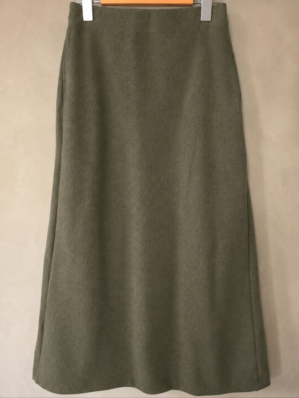 Uniqlo | Classic Olive Green A-Line Women's Skirt, Size XS - Picture 2 of 8
